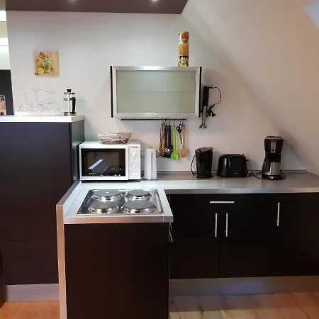 Haus Am Teich - Schwalbennest - #120396 *