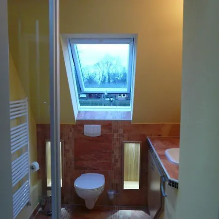 Haus Am Teich - Schwalbennest - #120396 Hinrichsdorf